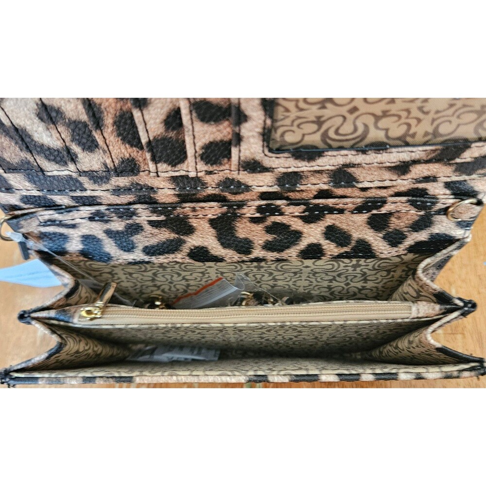 Leopard Animal Print Purse Wallet Clutch Phone Holder Case New w/ Tags Crossbody - Picture 3 of 6